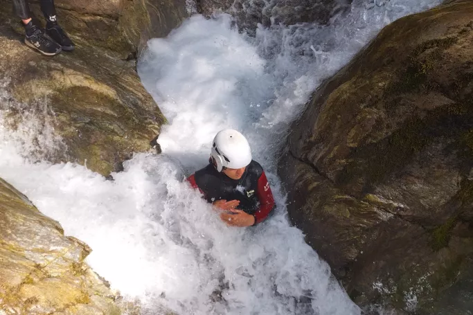 Canyoning &agrave; Argel&egrave;s Gazost et Lourdes, profitez des canyons (H&eacute;as, G&egrave;dre et Ossoue) dans les Pyr&eacute;n&eacute;es.